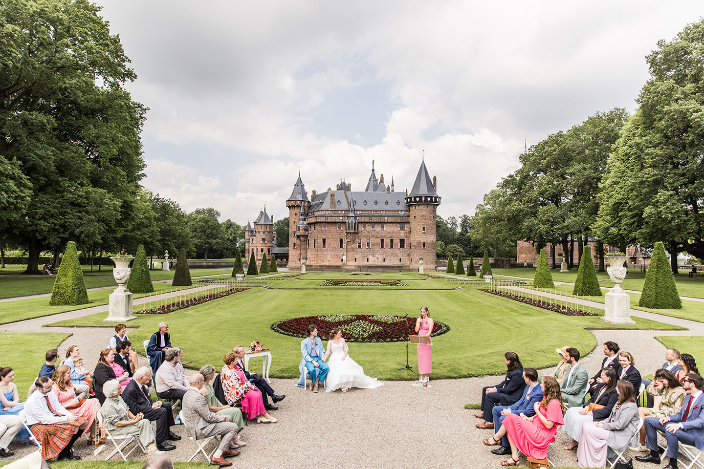 Buiten trouwen bij Kasteel de Haar