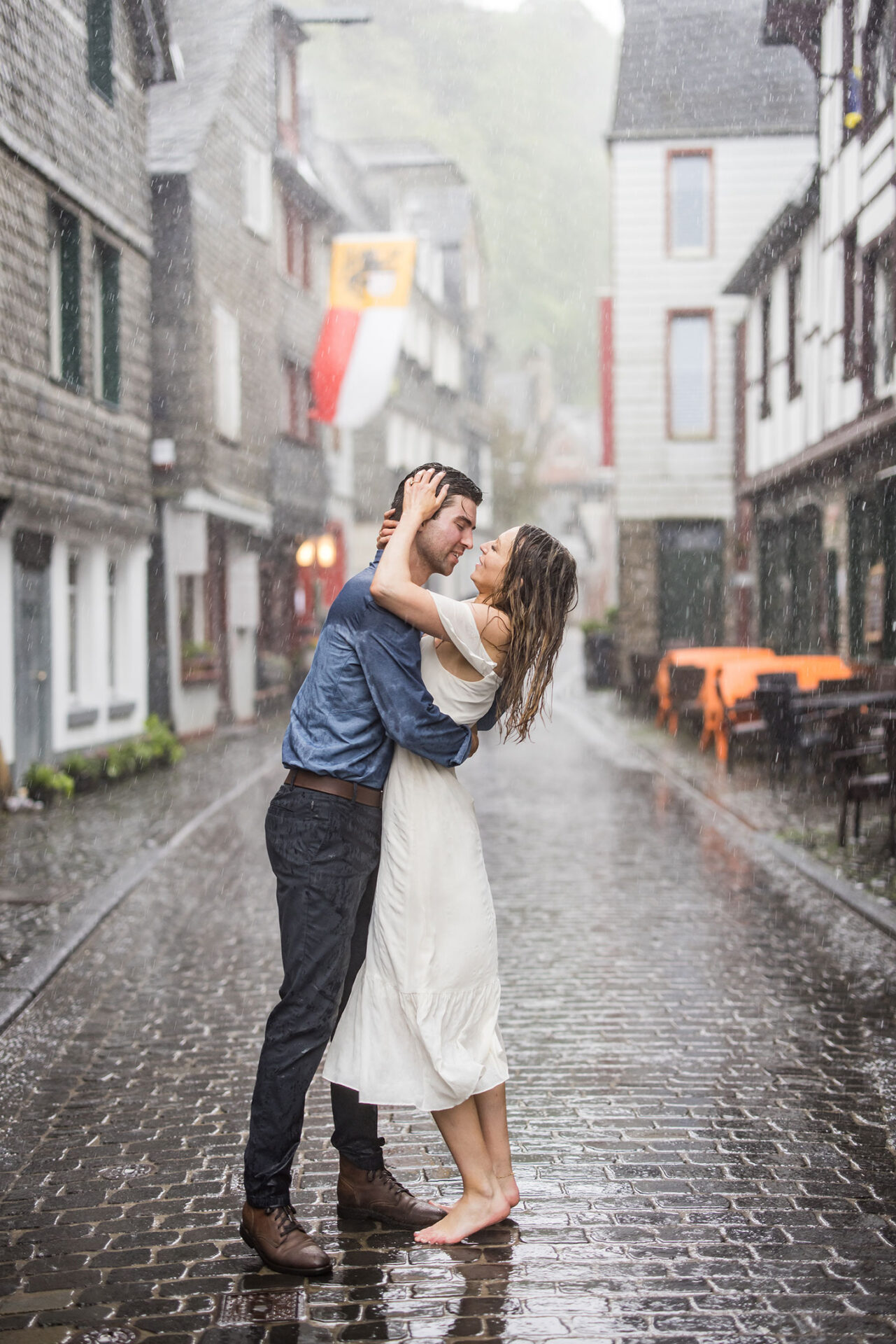 Rain during an engagement shoot in Monschau, Germany